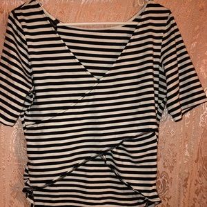 Guess front crop top